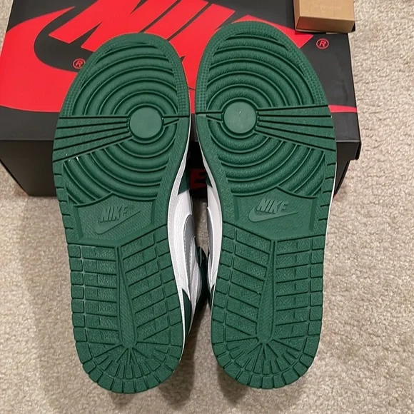 Air Jordan 1 Retro High OG Men's Shoes size 10 brand new - Picture 3 of 12